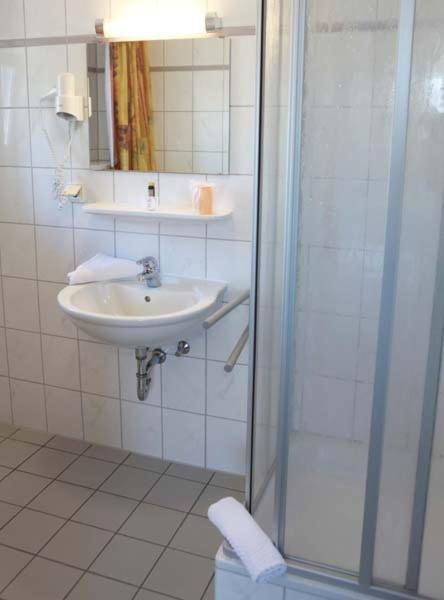 Hotel Wetterau - Self-Check-In Wölfersheim エクステリア 写真