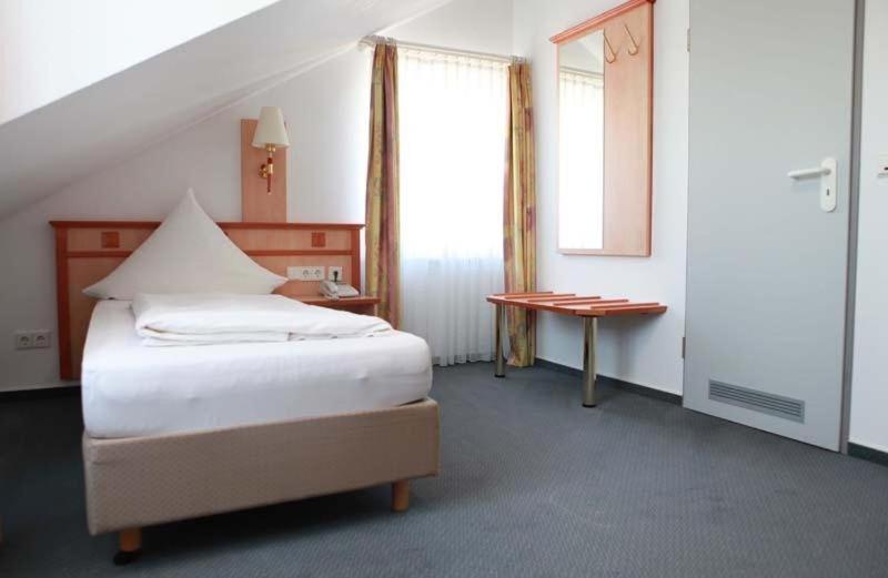 Hotel Wetterau - Self-Check-In Wölfersheim エクステリア 写真