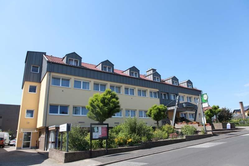 Hotel Wetterau - Self-Check-In Wölfersheim エクステリア 写真